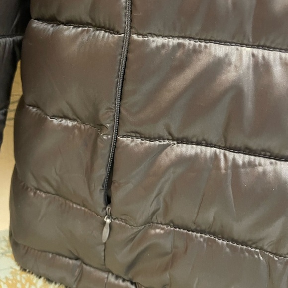 Andrew Marc Womens Puffer Silver Shiny Winter Jacket Faux Fur Hooded Lg Zip - Picture 4 of 12